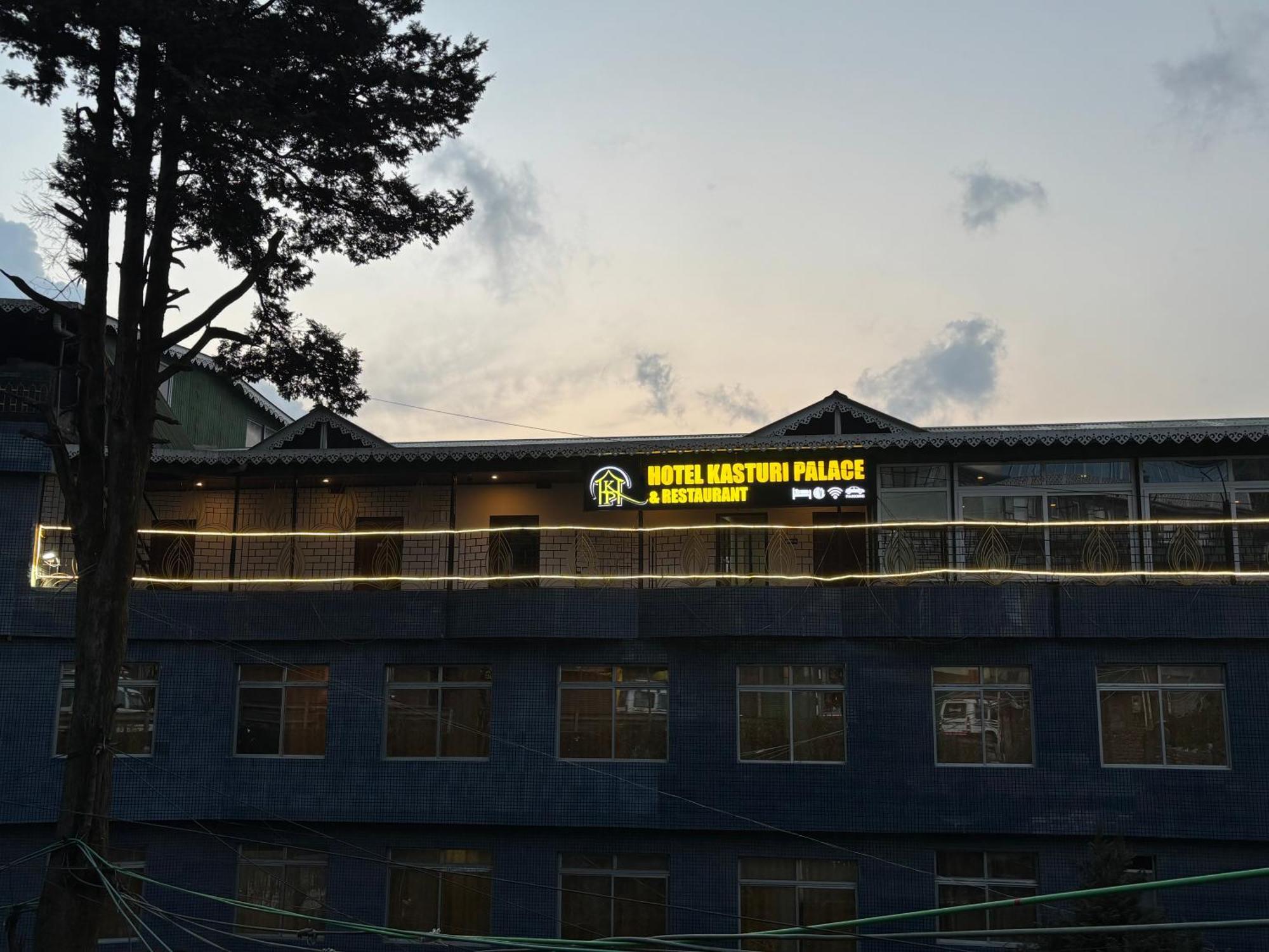 Hotel Kasturi Palace & Restaurant Darjeeling ดาร์จีลิง ภายนอก รูปภาพ