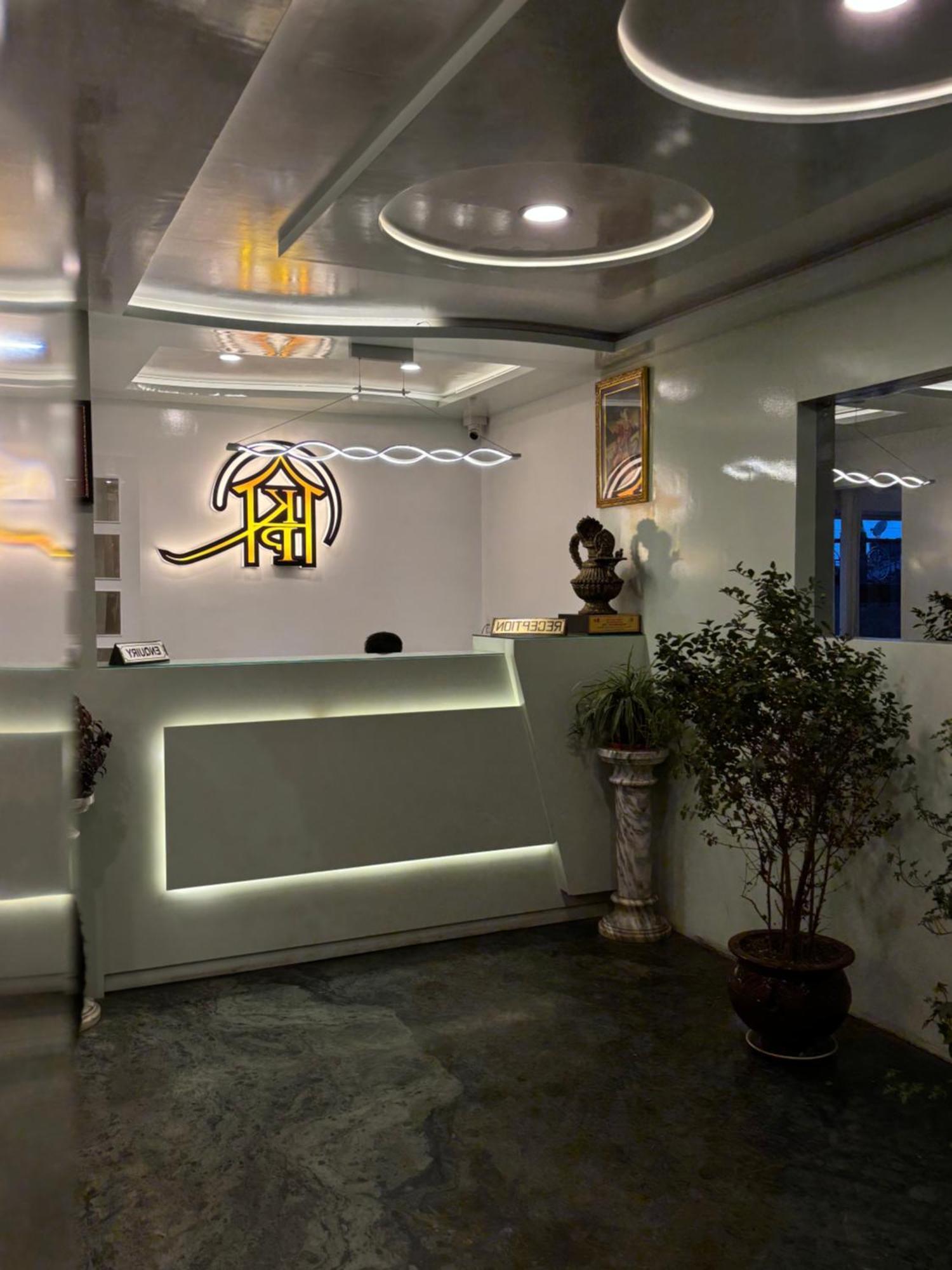 Hotel Kasturi Palace & Restaurant Darjeeling ดาร์จีลิง ภายนอก รูปภาพ