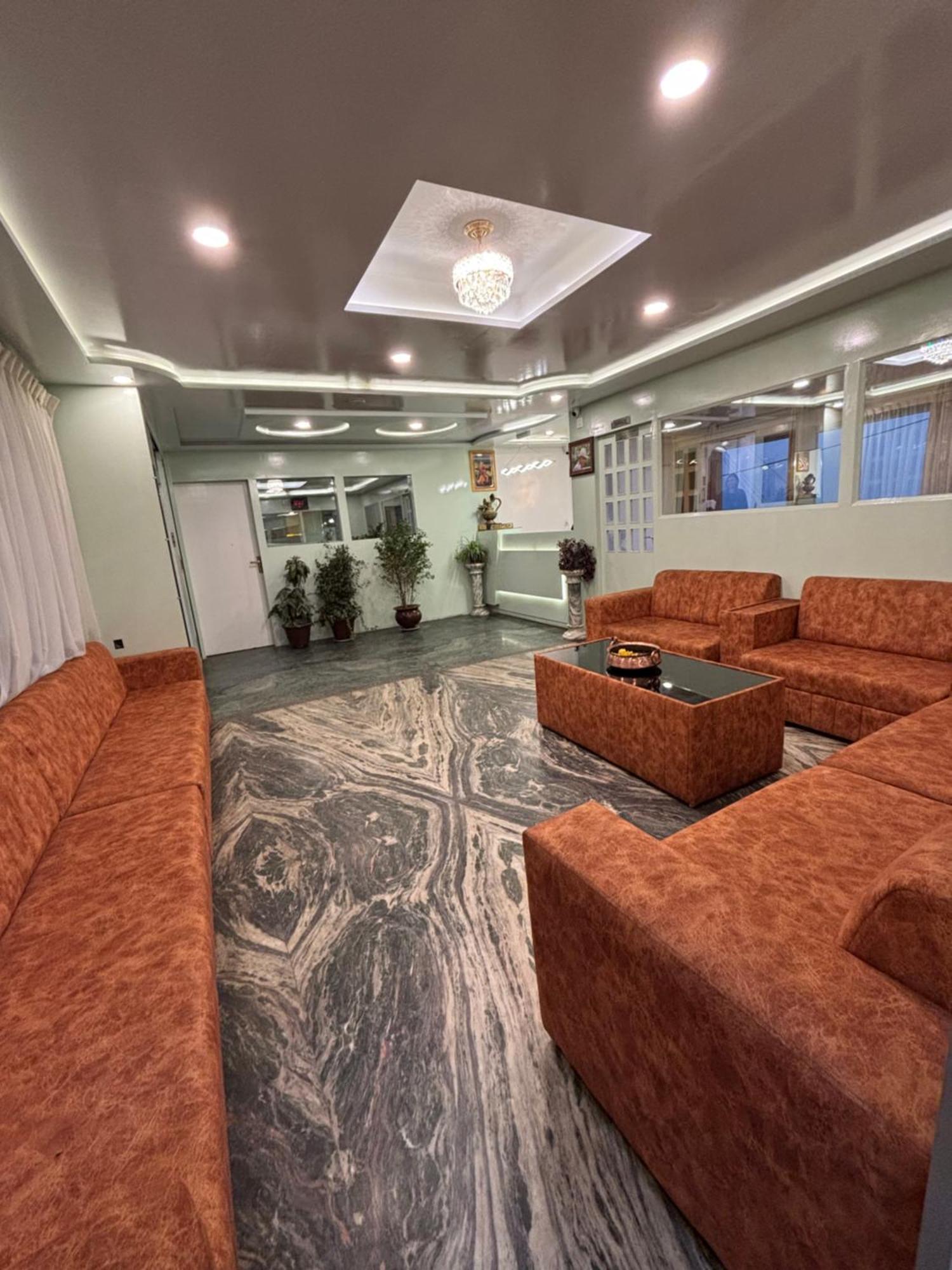 Hotel Kasturi Palace & Restaurant Darjeeling ดาร์จีลิง ภายนอก รูปภาพ
