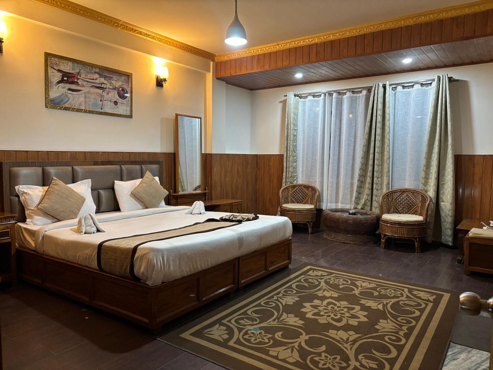 Hotel Kasturi Palace & Restaurant Darjeeling ดาร์จีลิง ภายนอก รูปภาพ