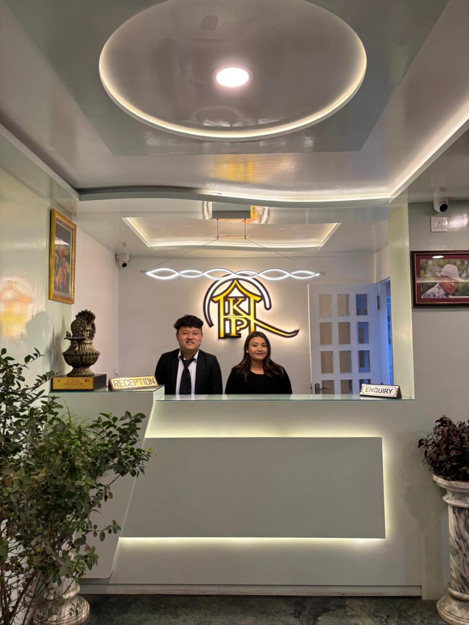 Hotel Kasturi Palace & Restaurant Darjeeling ดาร์จีลิง ภายนอก รูปภาพ